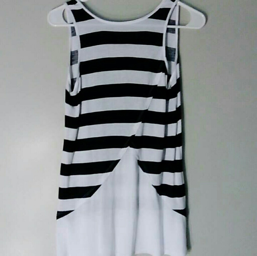 NYC Elegant Sleeveless Top